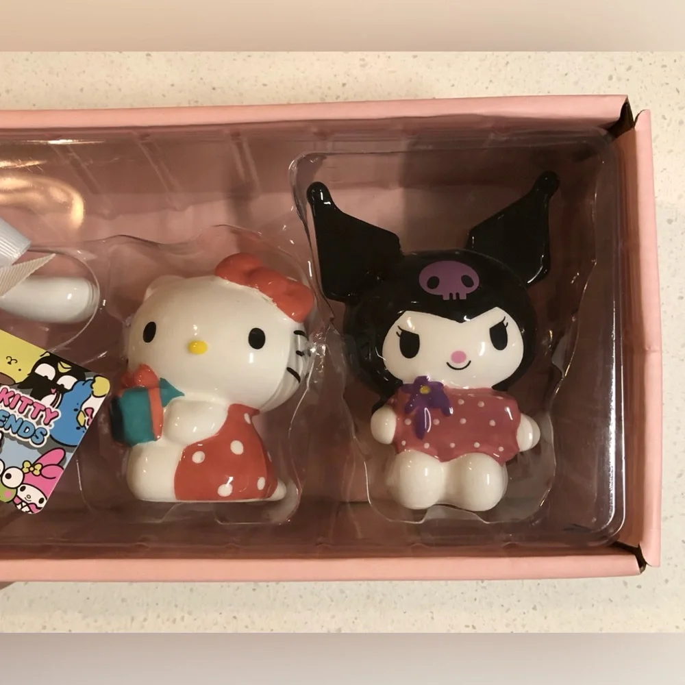 Hello Kitty Sanrio Ceramic Candle Holder Figurine Set